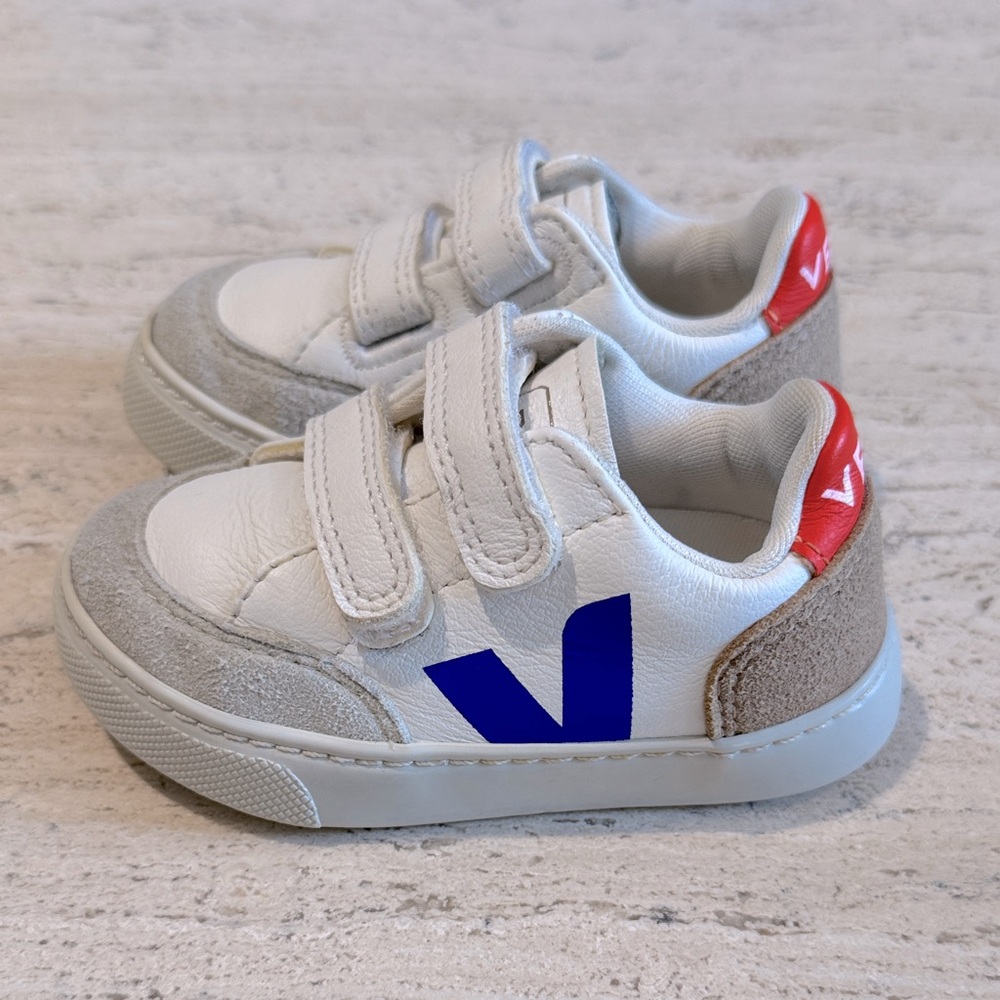 VEJA Toddler Shoes - Size US 7